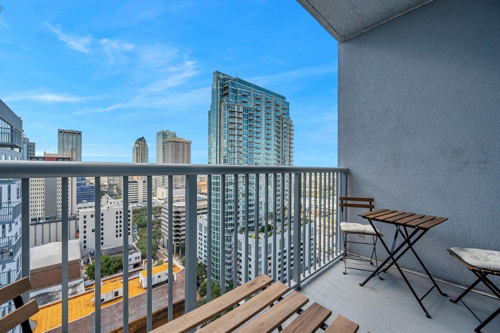 Luxury 1 Bedroom With Den Downtown Tampa Apt - City Views, Rooftop Pool, Workspace מראה חיצוני תמונה
